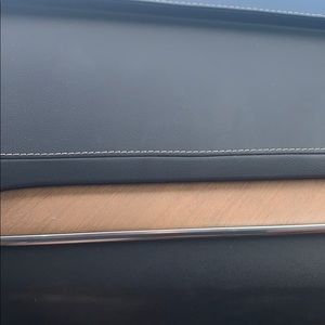 Meet your Posher, Elliot